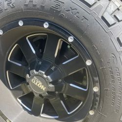 Technicenter Tires & Automotive ico