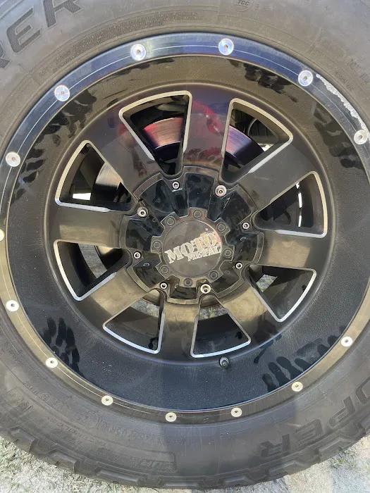 Technicenter Tires & Automotive 2