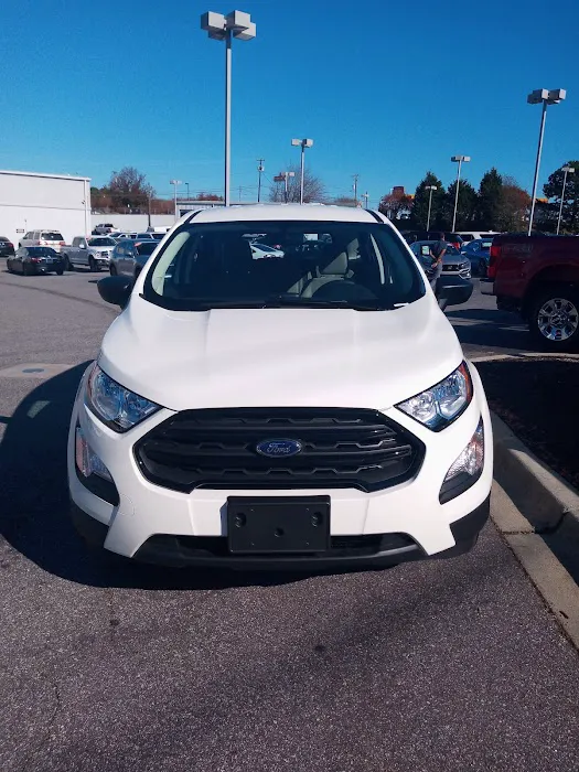 Cloninger Ford of Hickory Service 7