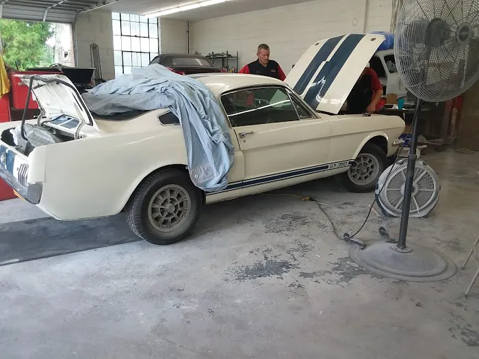 Cars & customs restorations 4