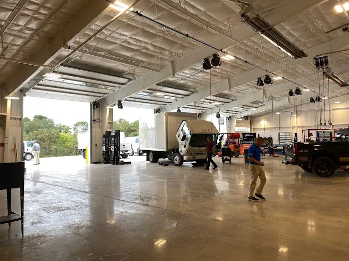 Everett Truck Center 0