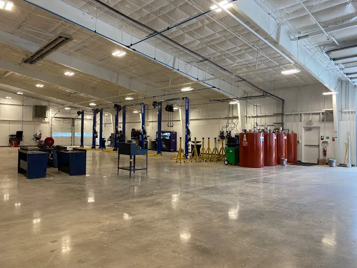 Everett Truck Center 4