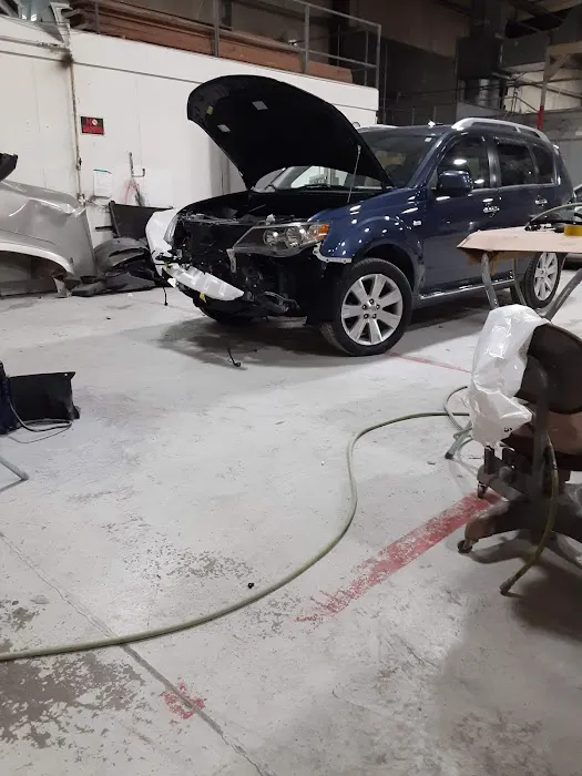 Lockman's Body Shop 1
