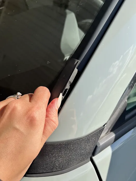 Auto Glass Service 0