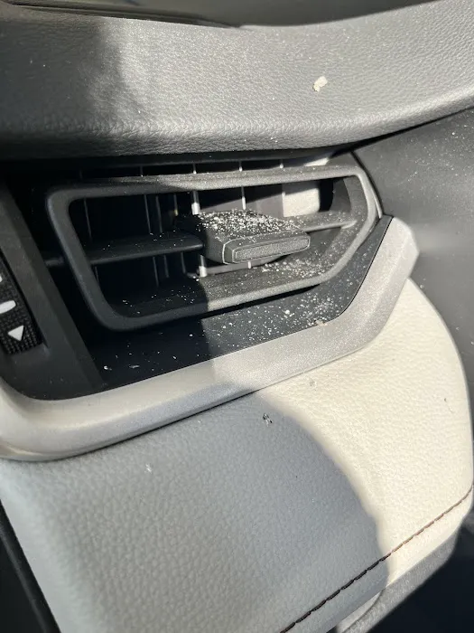 Auto Glass Service 3