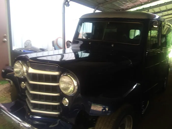Julian's Auto Center 4
