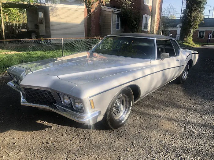 Maaco Auto Body Shop & Painting 6