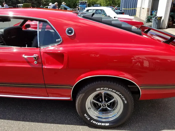 Mustang Barn and American Classics 4