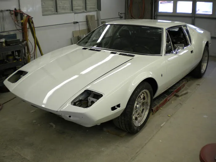 Ott's Auto Refinishing 4