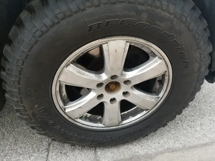 Just Tires 0