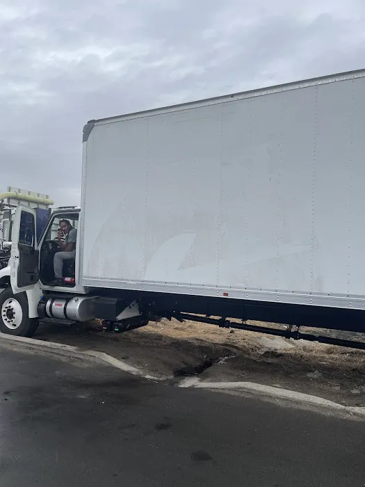 Julianos Truck Service 7