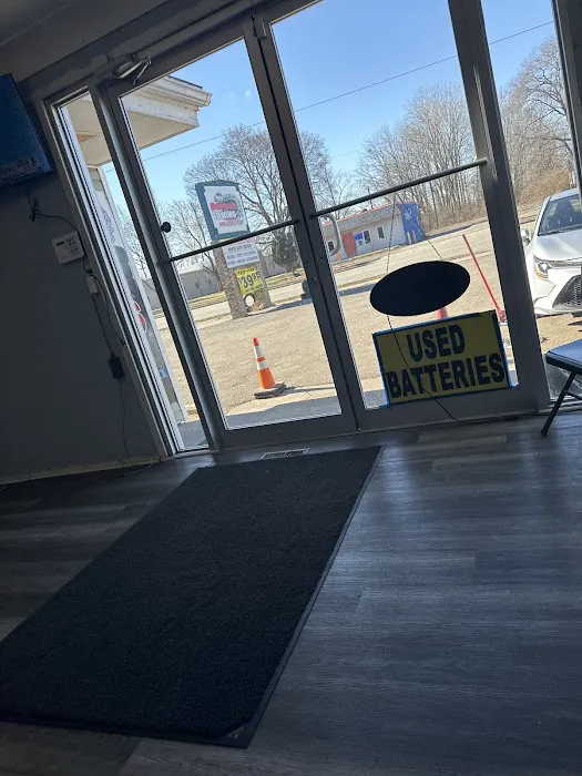 Brothers Auto Repair Mechanics and used tires 4