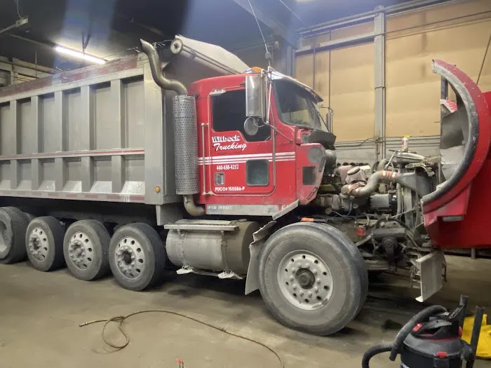 Standard Welding & Lift Truck 0