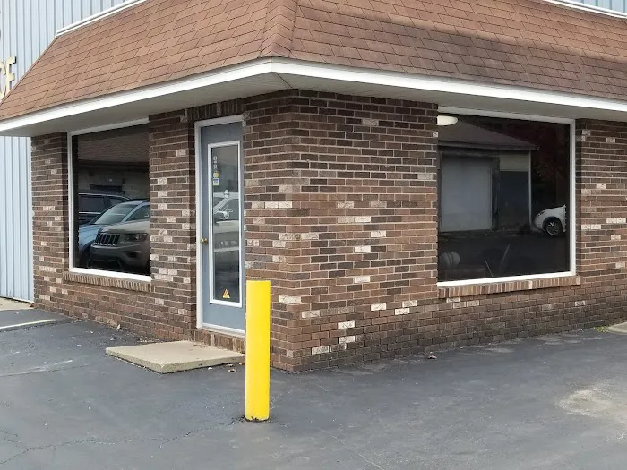 Larry's Auto Service 4