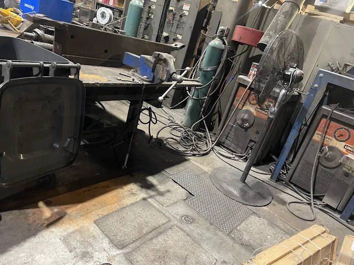 Vega’s auto repair 4