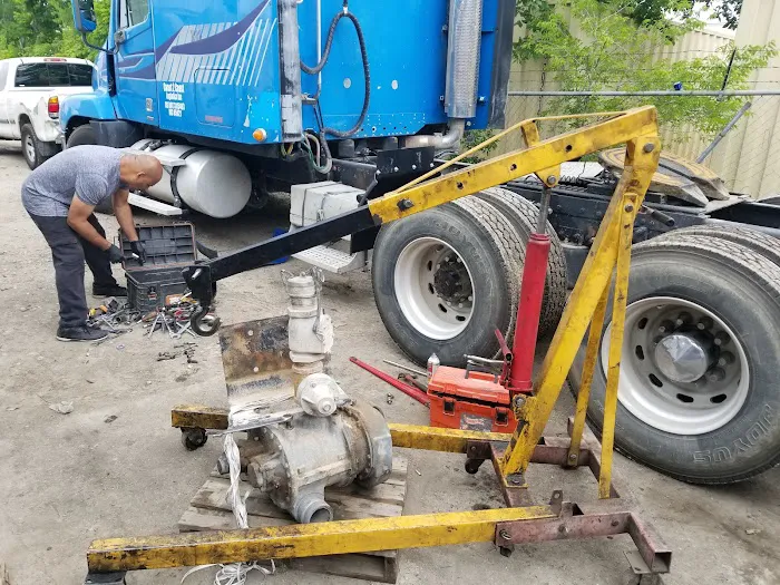 Bob’s Truck Repair LLC 8