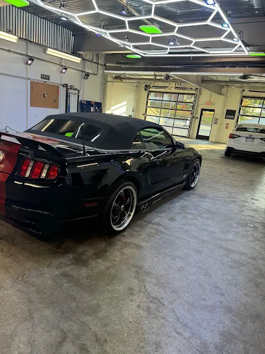 Benjamin’s Window Tinting & Detailing 6