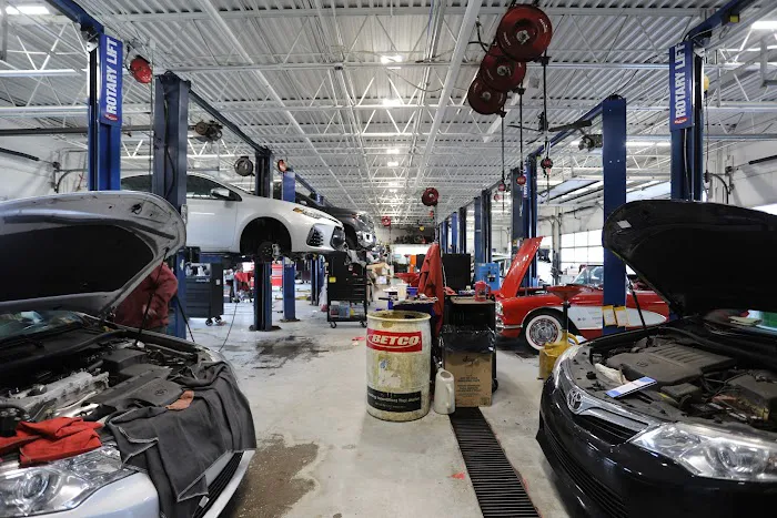 Diehl Volkswagen of Butler Service Center 0