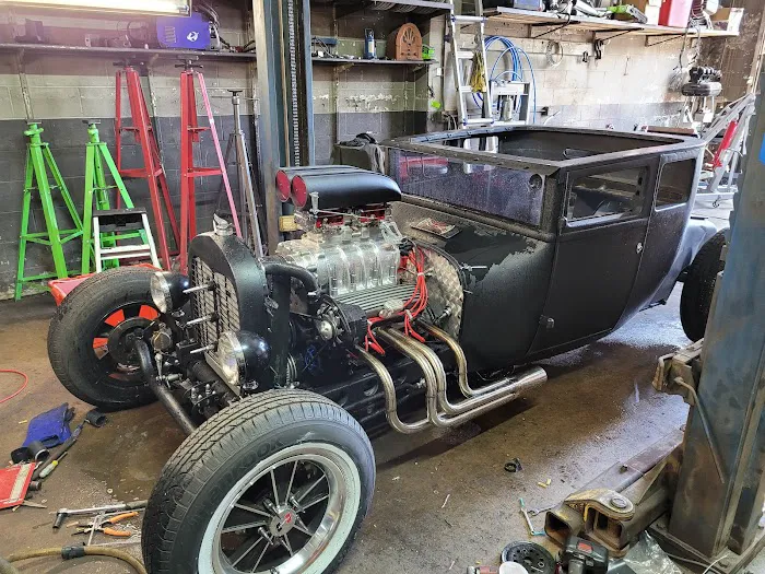 JJ’s Garage 8