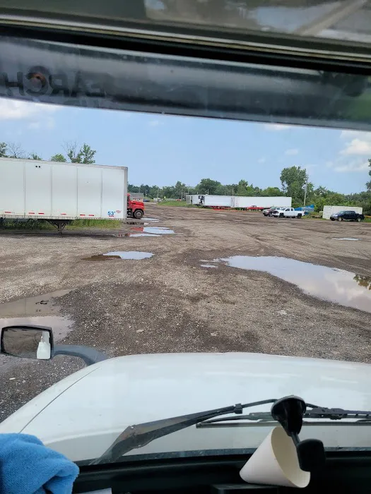 Carl's Truck & Trailer Repair 3