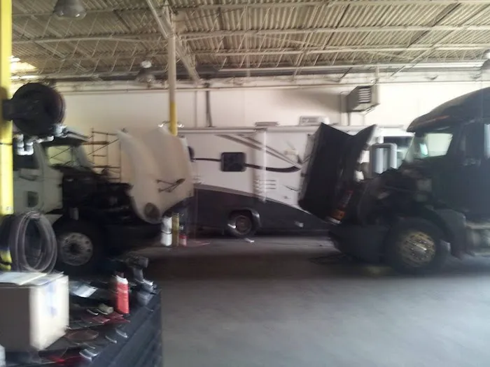 GW Truck & Trailer Service INC 7