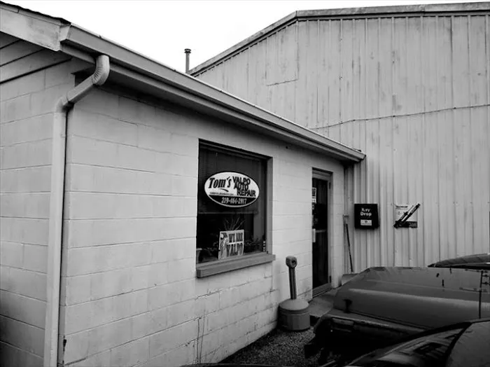 Tom's Valpo Auto Repair 8