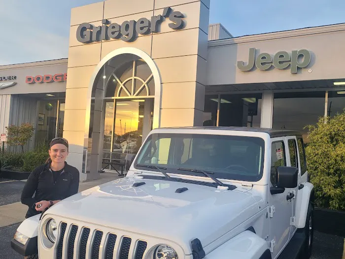 Grieger’s Motor Sales Chrysler Dodge Jeep Ram Service 3