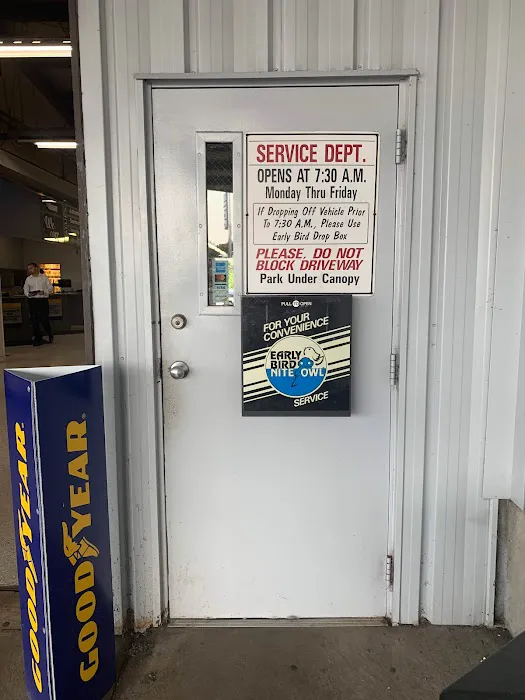 Grieger’s Motor Sales Chrysler Dodge Jeep Ram Service 7