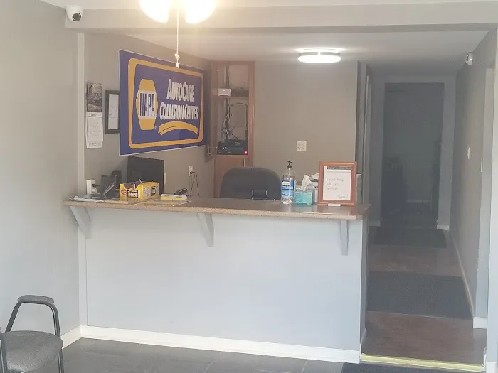 Best Deal Auto Body and Paint 4