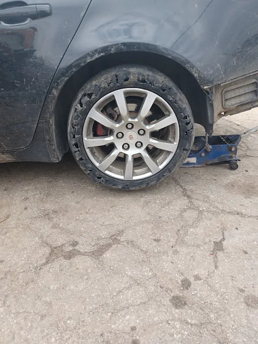 Johns tires 0