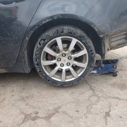 Johns tires ico