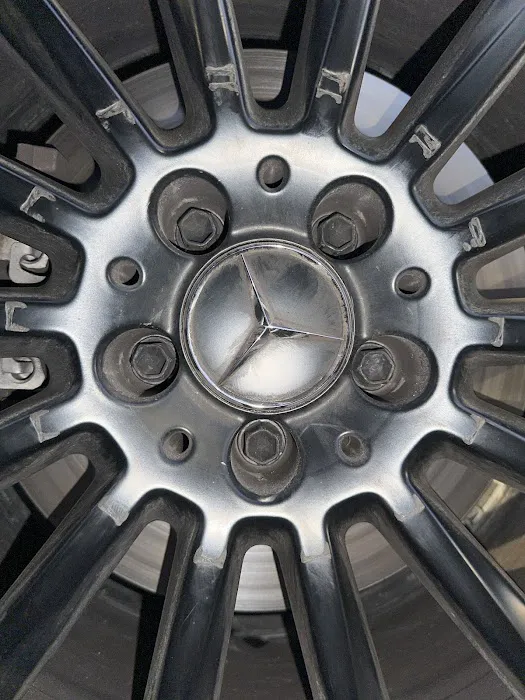 Liskeys Auto Truck Service 5