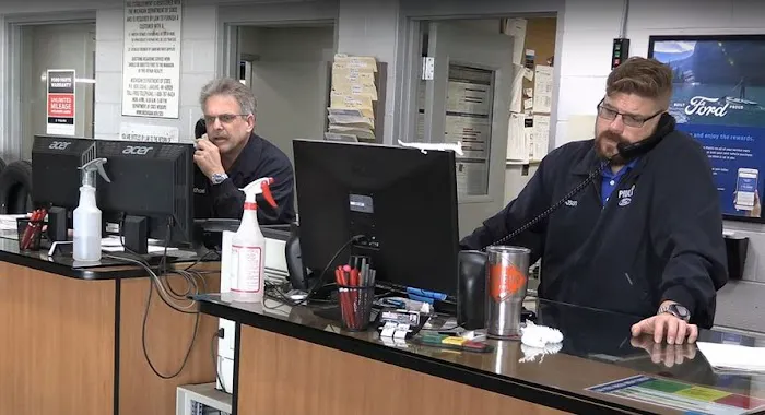 Ford Service Center 2