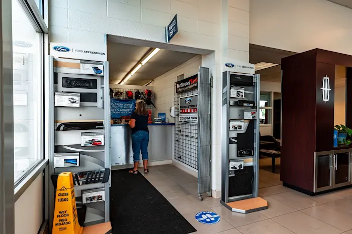 Lakeview Ford-Lincoln Parts Center 1