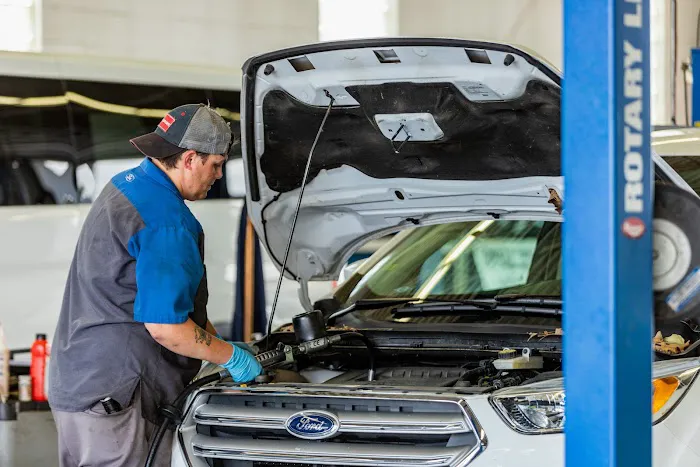 Lakeview Ford-Lincoln Service Center 1