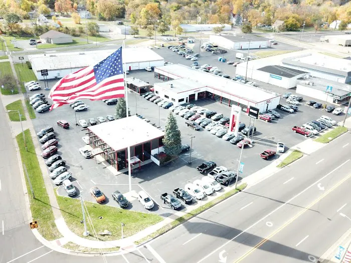 DeMaagd GMC Nissan Service Department 2