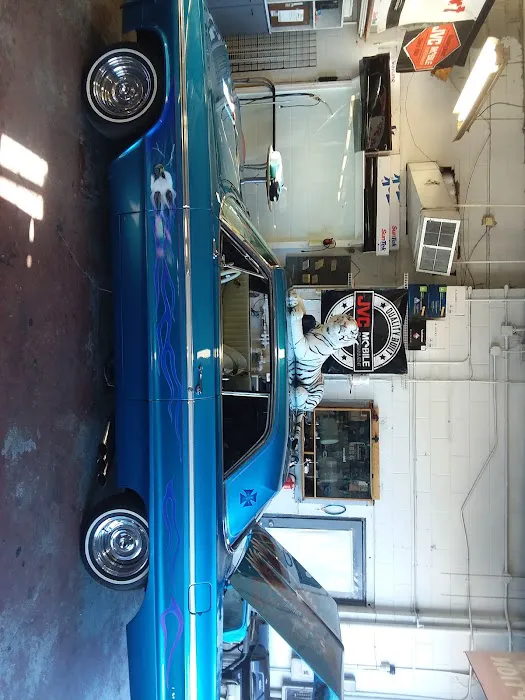 Duke's Car Stereo 0