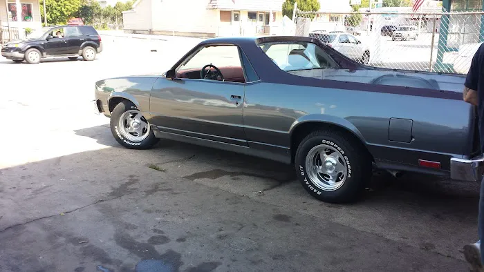 Raymonds Auto Repair 4