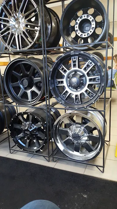 Schneider Tire Outlet 4