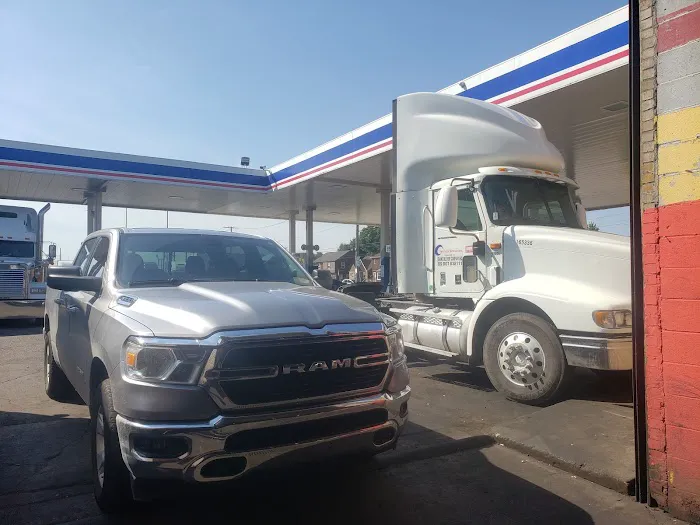 Eddie’s Truck Services 5