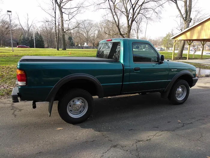 Livonia Auto Body & Repair Inc 5