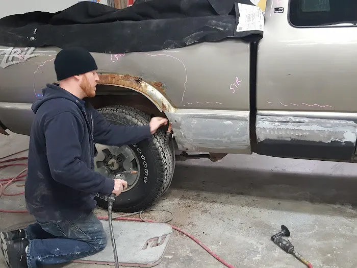 Stonewall Collision & Auto Paint 9