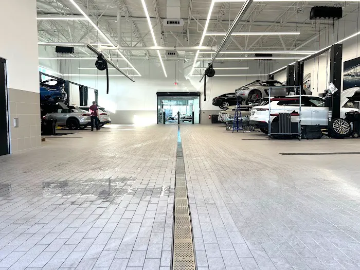 Porsche Detroit North Service Department 1