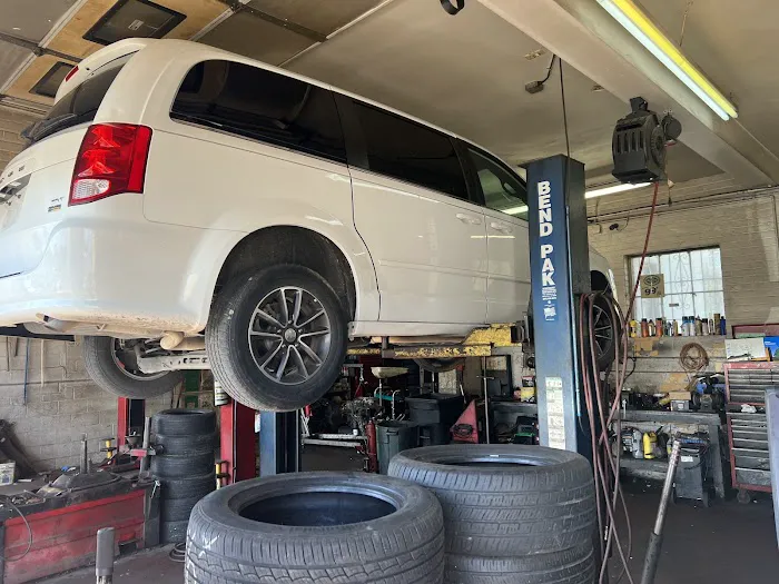 Ray's Auto Repair 3