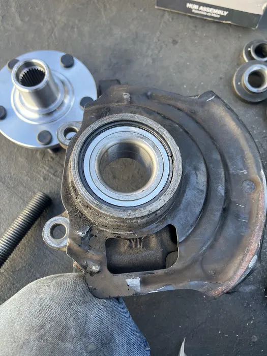 Eduardo Pérez mobile mechanic LLC 5