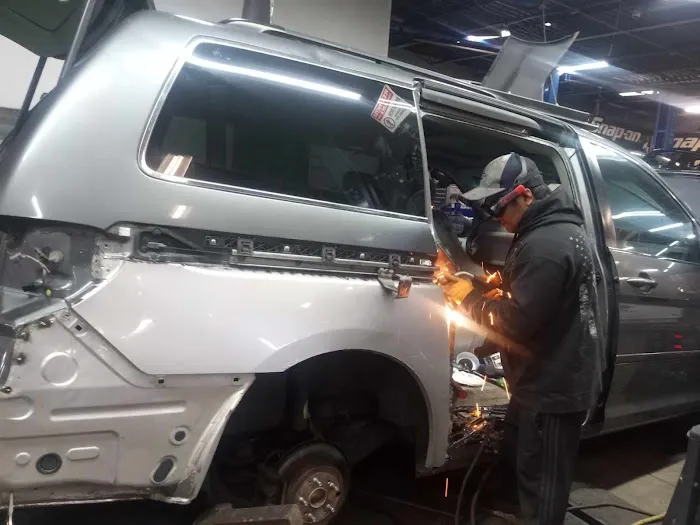 Gonzalez Autowerks 4