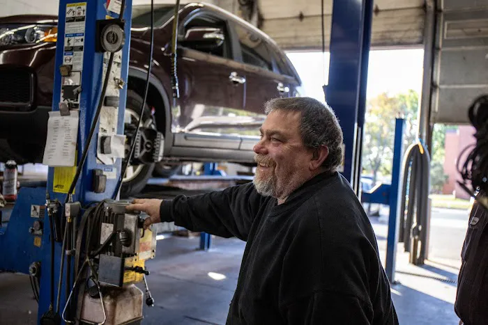 John's Auto Shop 5
