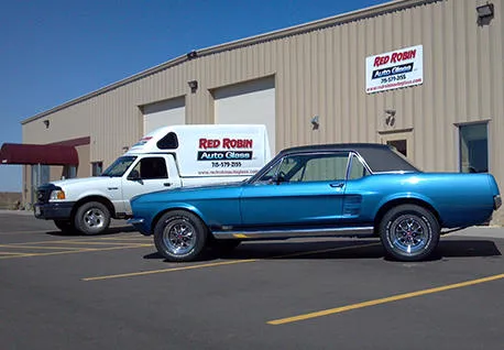 Red Robin Auto Glass LLC 2