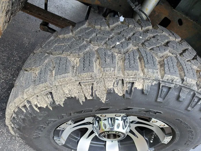 Pomp's Tire Service 7