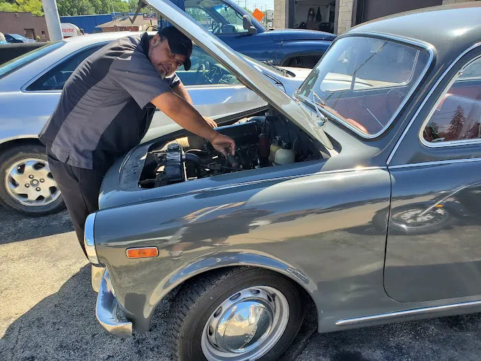 El Mecanico Auto Repair 6